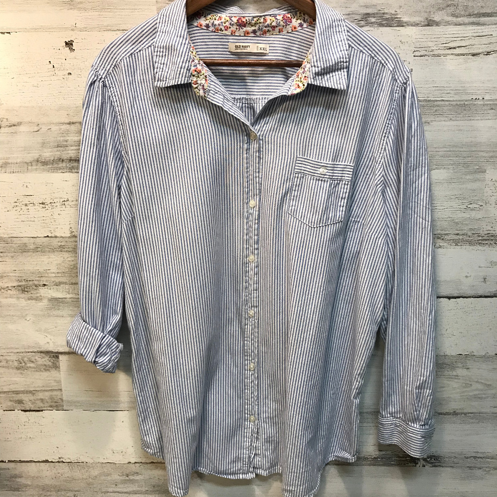 🍁4/20🍁Old Navy Pin Stripe top [215b9]